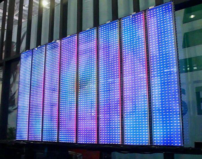 LED显示屏玻璃幕墙.jpg