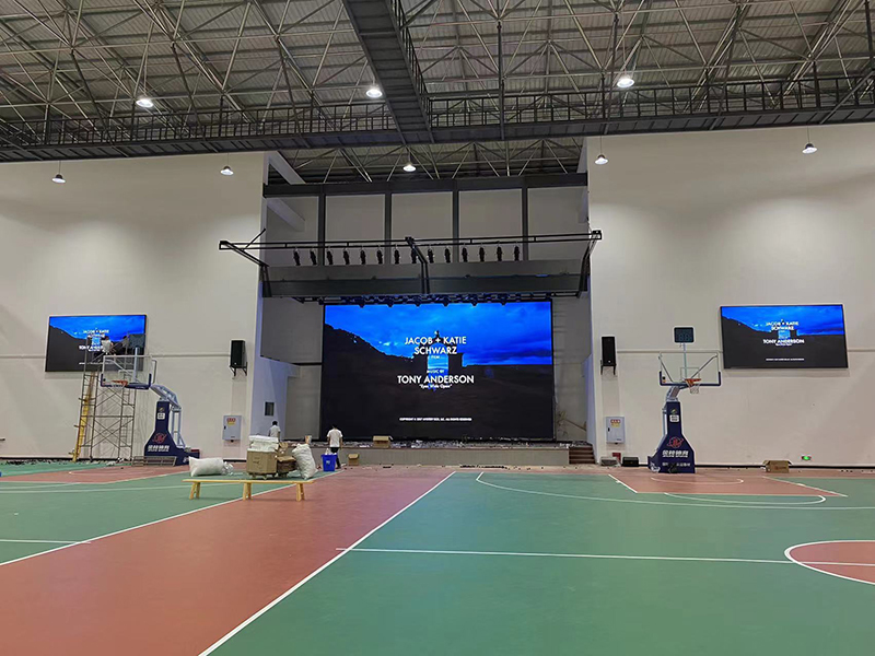 重庆某体育馆安装室内led显示屏